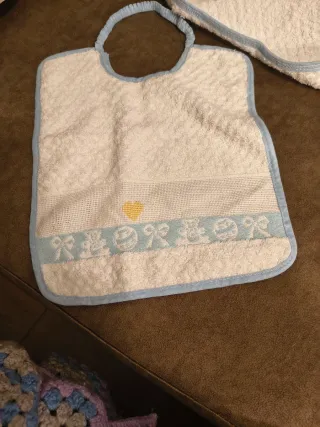 Set bavaglino e asciugamano