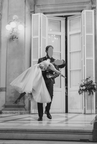 Vestido de Novia Midi Brillante Estilo Princesa