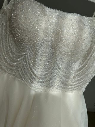 Vestido de Novia Midi Brillante Estilo Princesa