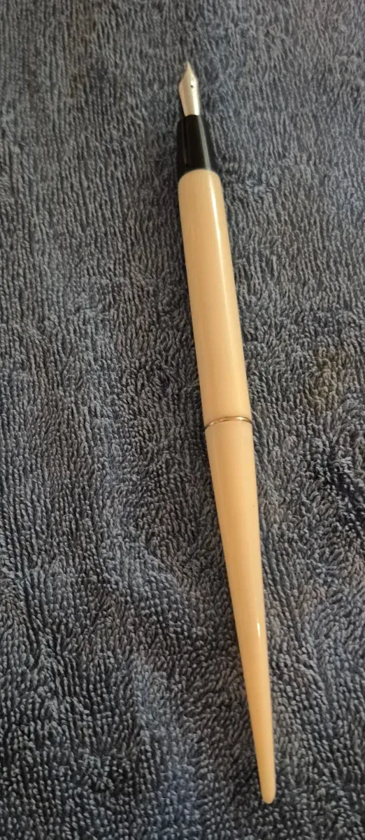 Stiloforo in vetro anni '50 con pennino in oro .