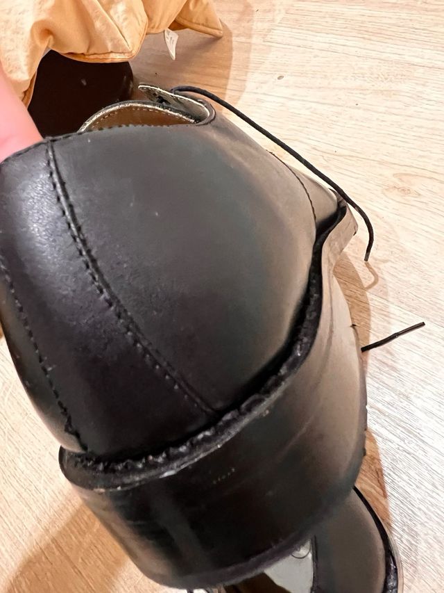 Zapatos de vestir Itucci negros