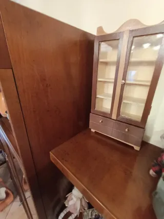 Mobile miniatura in legno Dollhouse