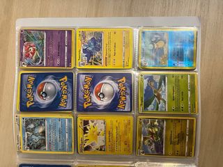 Cartas Pokémon DESCONOZCO VALOR PRECIO NEGOCIABLE