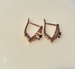 Pendientes Vintage color oro rosa y circonitas