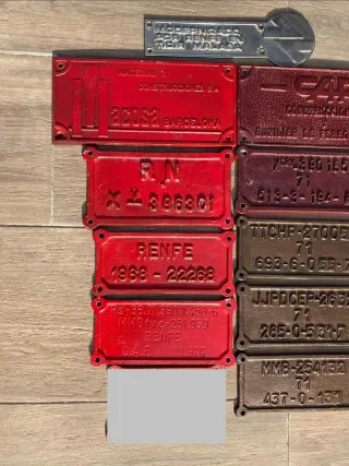 COLECCION  DE 10 PLACAS DE RENFE