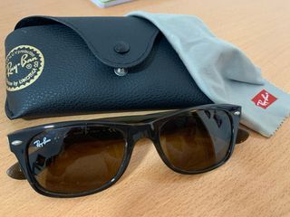 Gafas de sol Ray-Ban Wayfarer negras y marrones