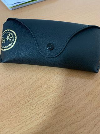 Gafas de sol Ray-Ban Wayfarer negras y marrones