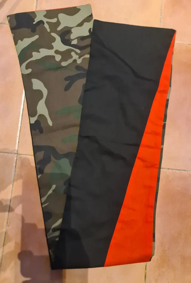 Pañuelo cuello militar camuflaje y naranja