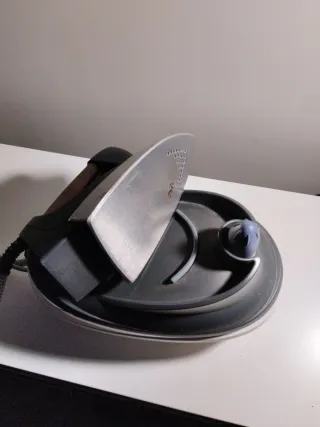 Plancha de vapor con base