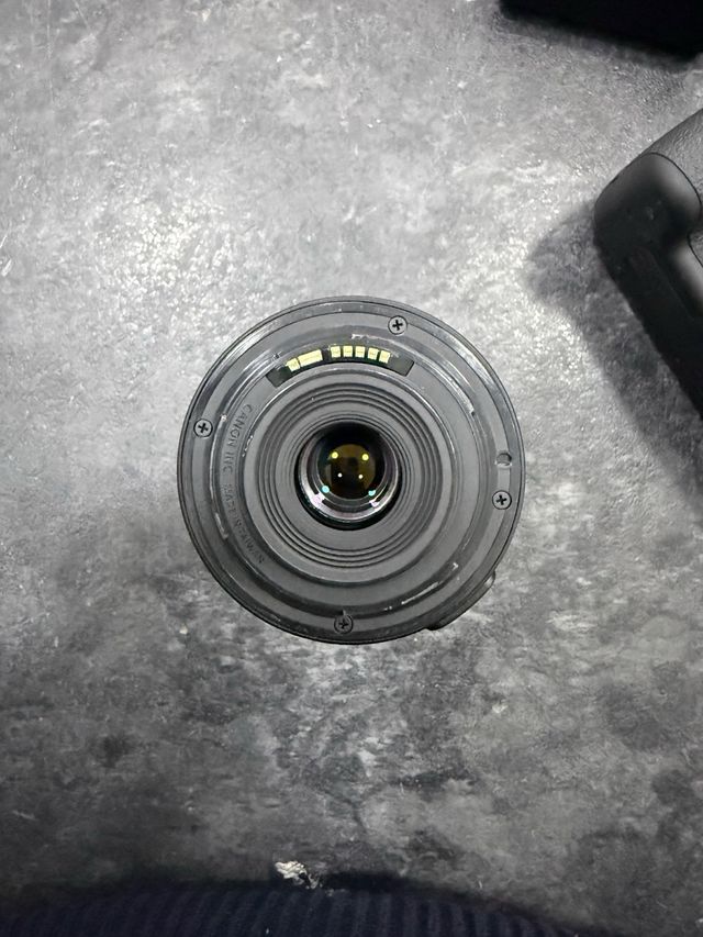 Cámara Canon EOS 1200D + Accesorios