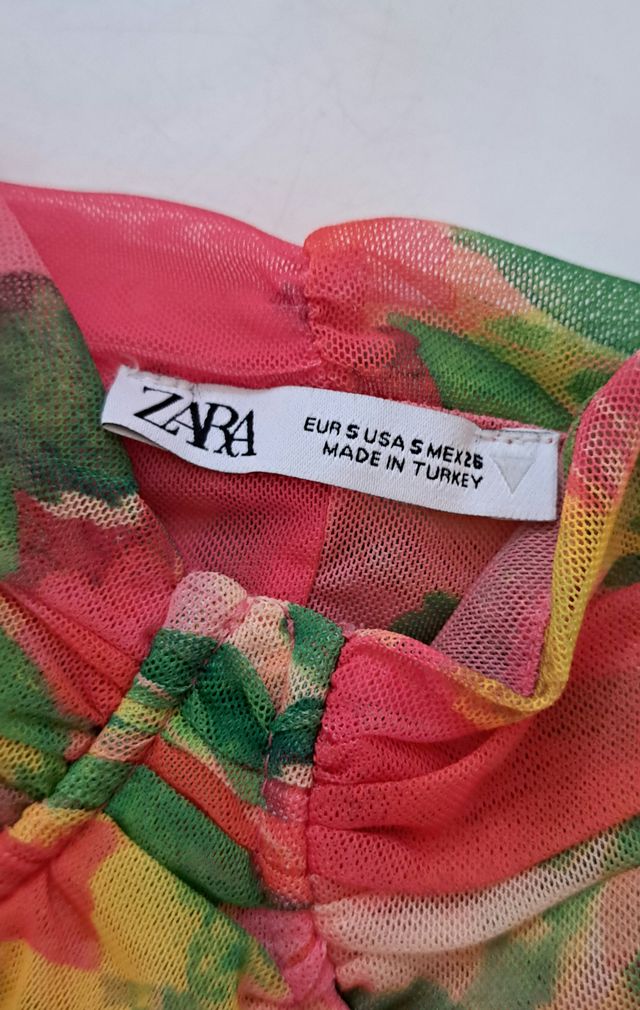 Top Zara de tull estampado