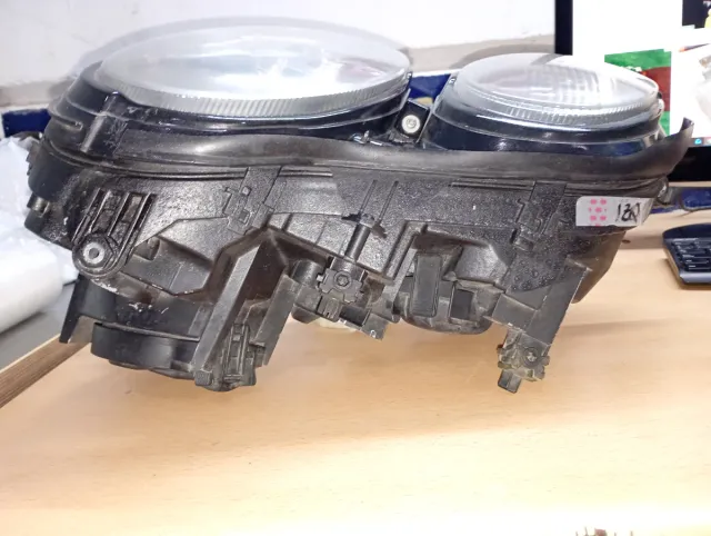 Faro Mercedes W215 A2158260380