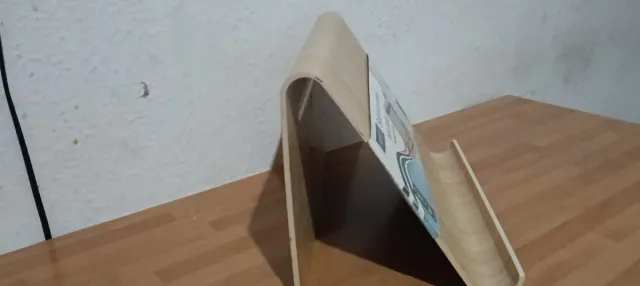 Soporte de bambú para tablet