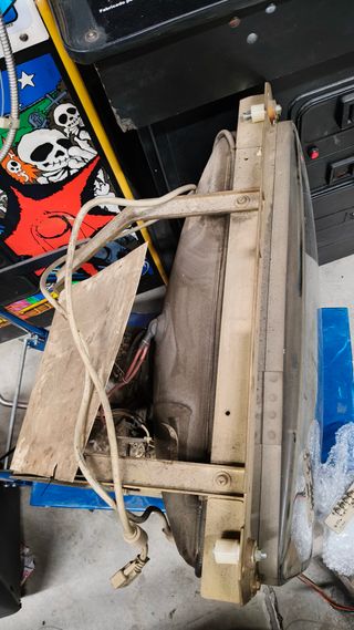 Monitor Sega Naomi Completo con Soportes