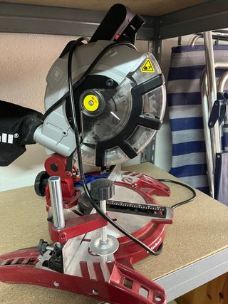 Sierra ingletadora Einhell NO NEGOCIABLE