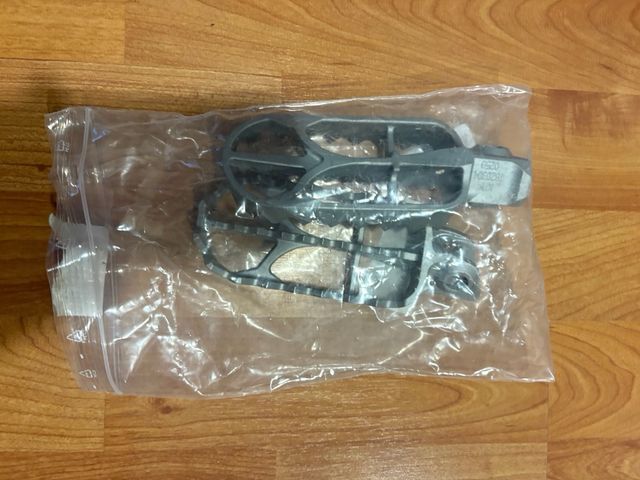 Estriberas KTM 890 790 Adventure Anchas