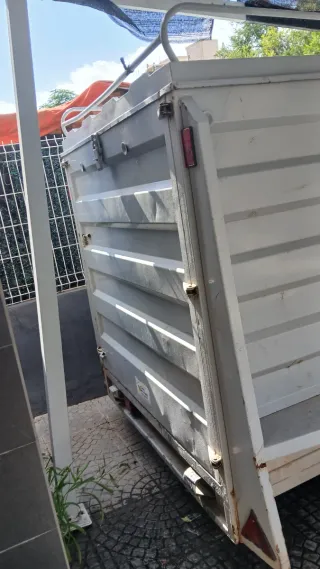 OPORTUNIDAD!!!!!!!Remolque cerrado CON PAPELES