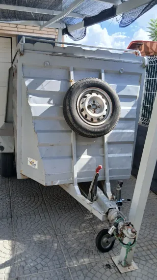 OPORTUNIDAD!!!!!!!Remolque cerrado CON PAPELES