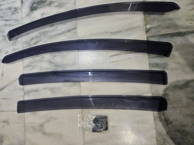 Deflectores Viento Y Lluvia Toyota Yaris 2011-2020