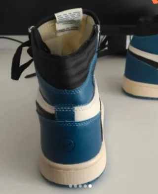 Zapatillas Nike Air Beige y Azul