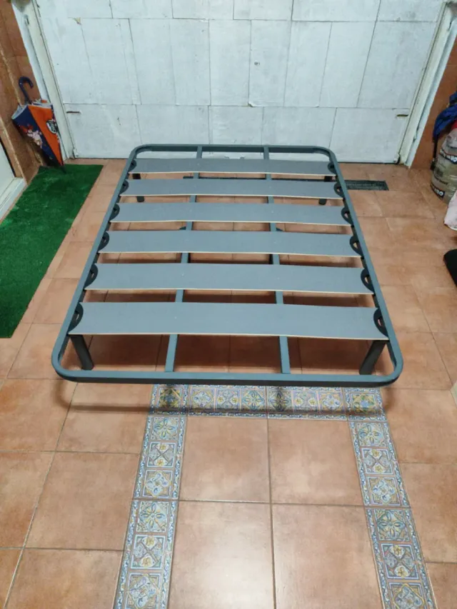 Somier de lamas metálico y madera