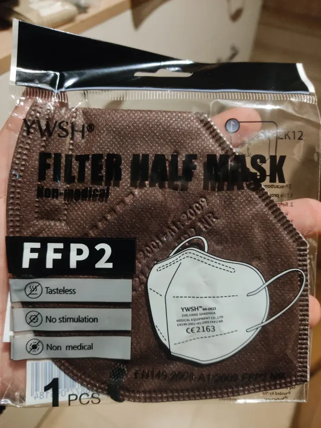 Mascarilla FFP2 YWSH Marrón y Lila(No médica)