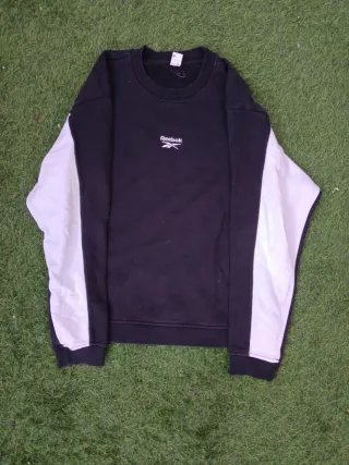 Sudadera Vintage Reebok Negra y Blanca