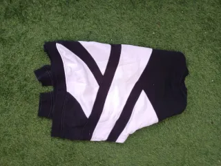 Sudadera Vintage Reebok Negra y Blanca