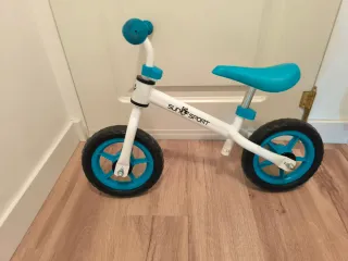 Bicicleta de equilibrio infantil