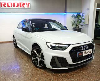 Audi A1 30 TFSI 110cv Adrenalin