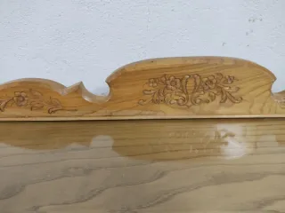 Mueble antiguo con cama turca