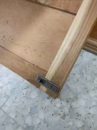 Mueble antiguo con cama turca