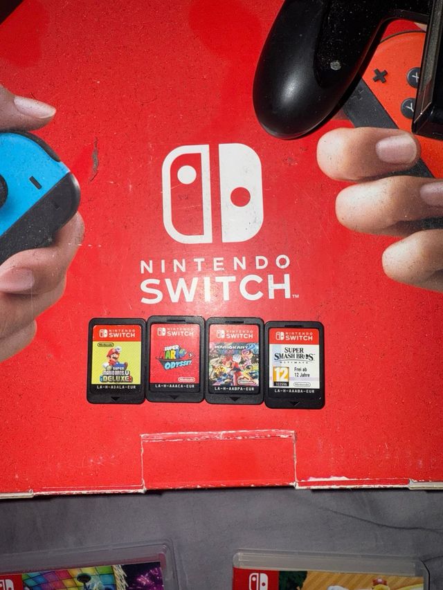 Nintendo Switch + 4 Juegos + Accesorios