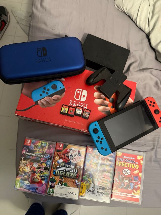 Nintendo Switch + 4 Juegos + Accesorios