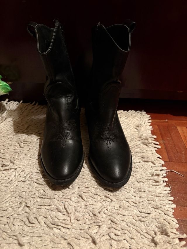 Botas vaqueras negras