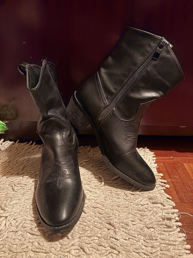 Botas vaqueras negras
