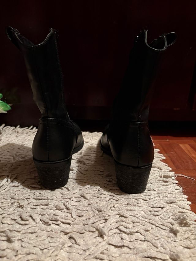 Botas vaqueras negras