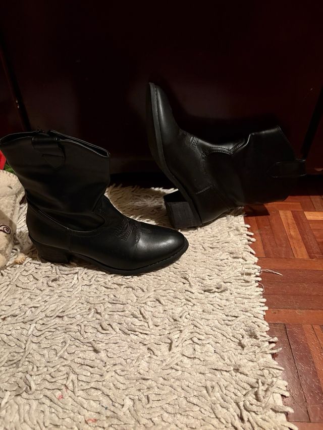 Botas vaqueras negras