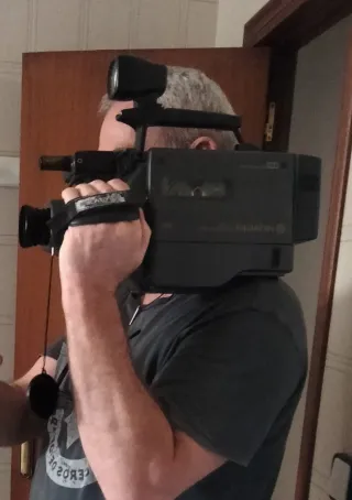 Videocámara Hitachi VM-2400E VHS