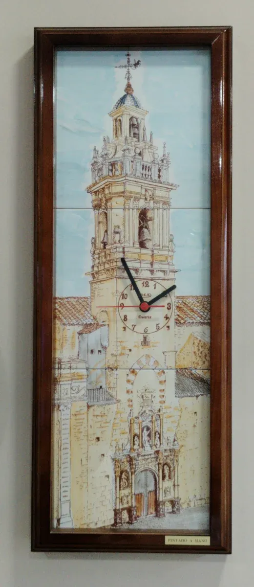 Reloj de pared pintado a mano