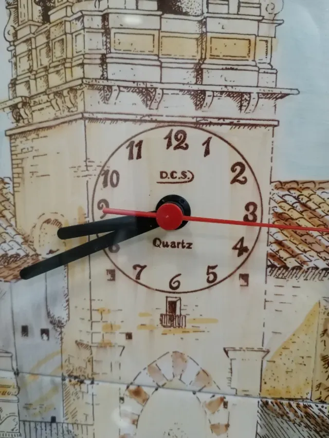 Reloj de pared pintado a mano