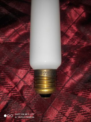 Bellissima lampadina vintage lunga. 15euro