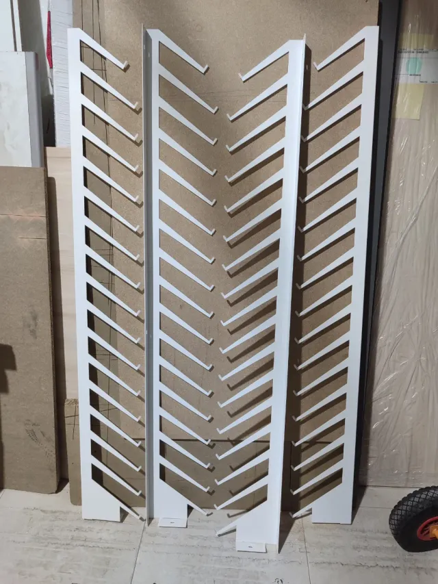 Estantería expositor metal blanca