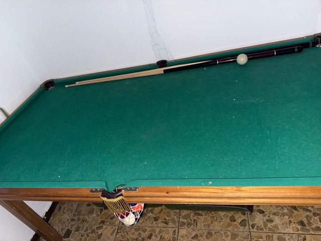 Mesa de billar verde