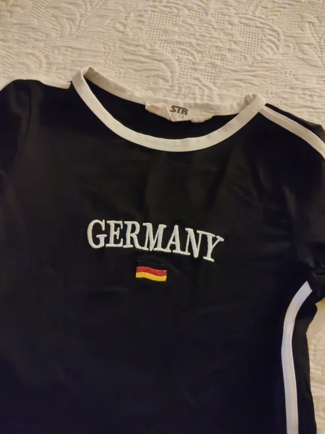 Camiseta Bershka negra Alemania
