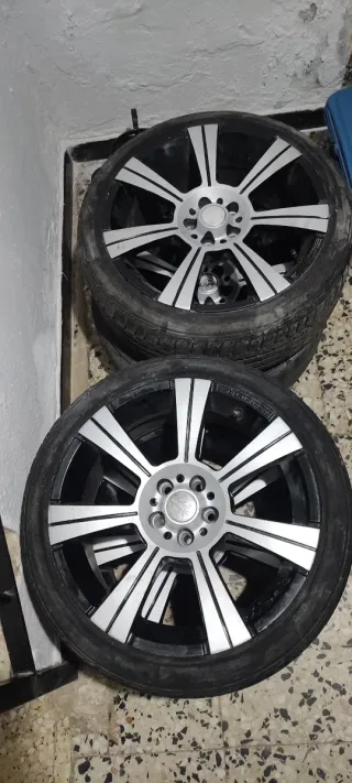 Llantas Momo 17 Pulgadas