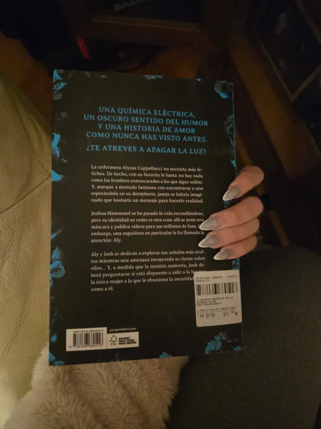 A oscuras / Lights Out (Adéntrate En La Oscurid...