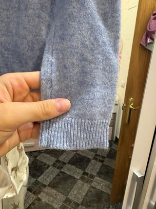 Jersey azul cuello pico talla XS