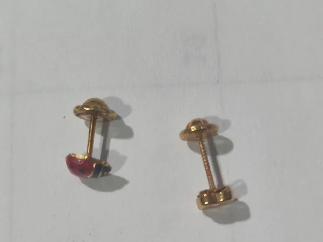 Pendientes oro bebé/piercing mariquita y flor
