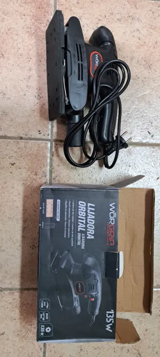 Lijadora Orbital WORX